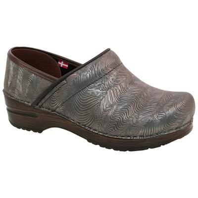 resole sanita clogs